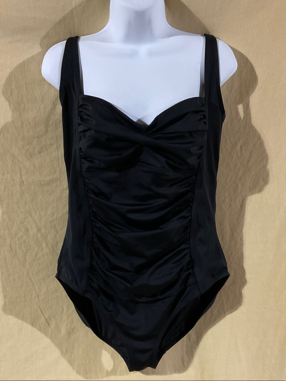 Tropical Escape Size 14 Black Ruched One-Piece Swimsuit